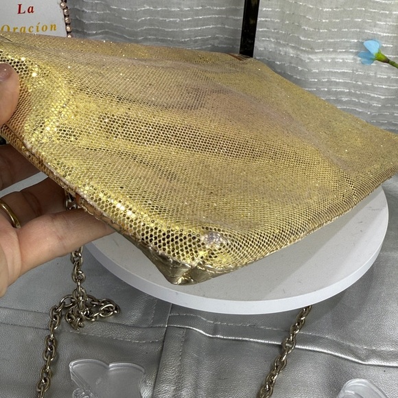 (E4) Guess virtual glitter clutch with flap and shoulder chain - Picture 6 of 15
